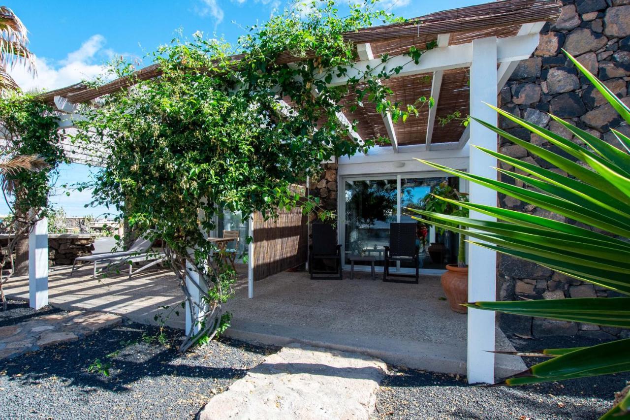 Helene Holidays - Hotel Boutique Corralejo Exterior photo